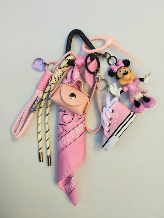 Gri-gri totem au style rétro avec breloques vintage et tissus réinventés, pièce unique Totem Pop