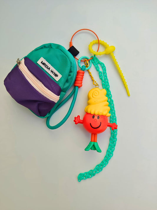 Grigri pop culture coloré et fun pour accrocher partout porte bonheur Miss Colors