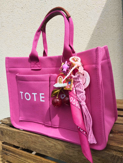 création artisanale, gri-gri rose, porte bonheur idéal cadeau, 
